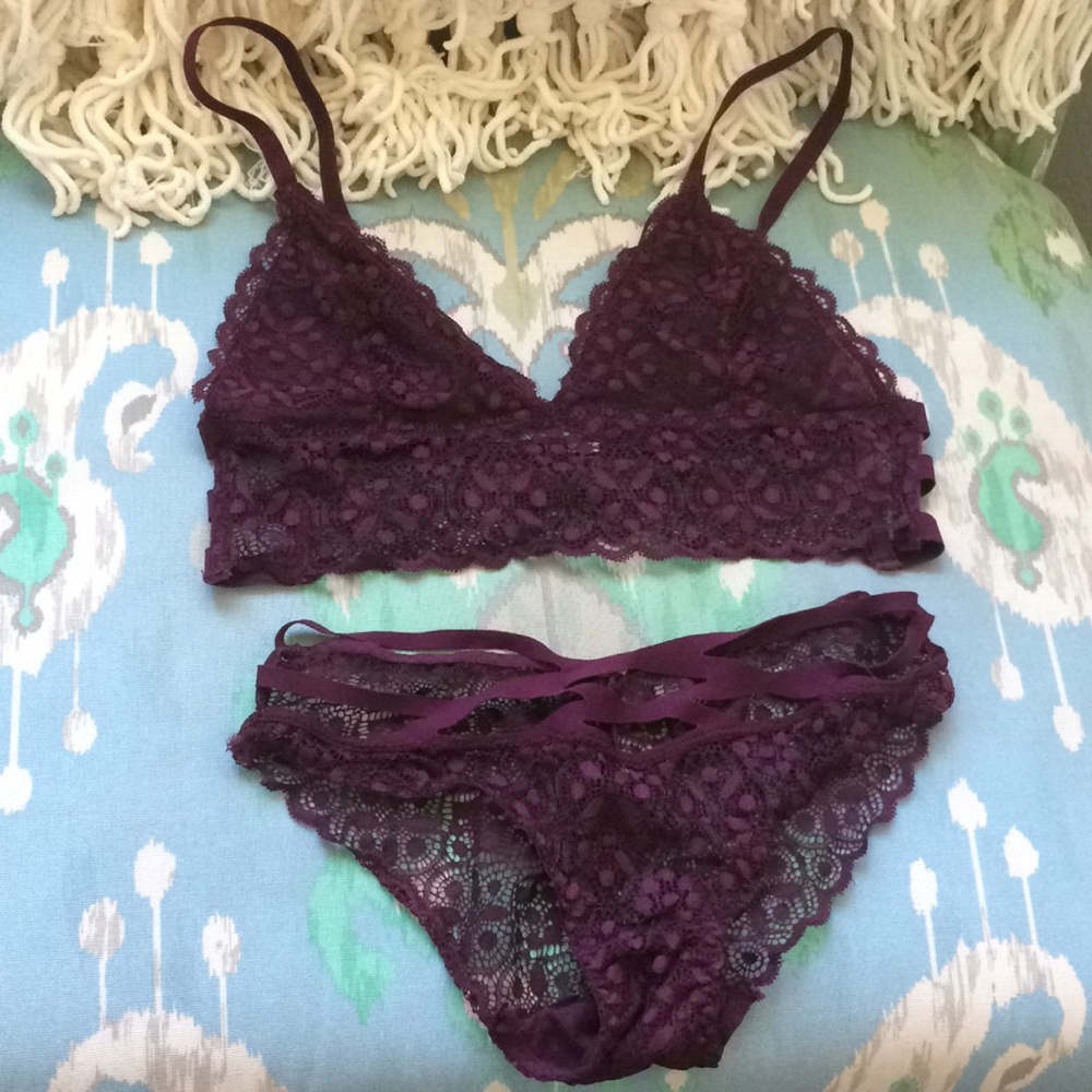 Bra and panty set